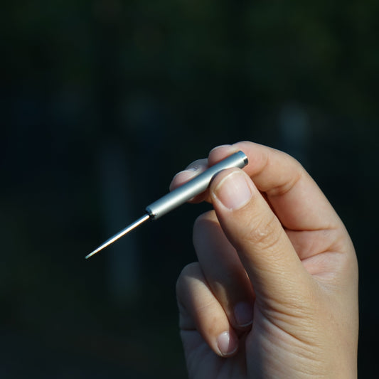 (Preparing for stock)Gravity Pick Plus: Magic gadget on your keychain