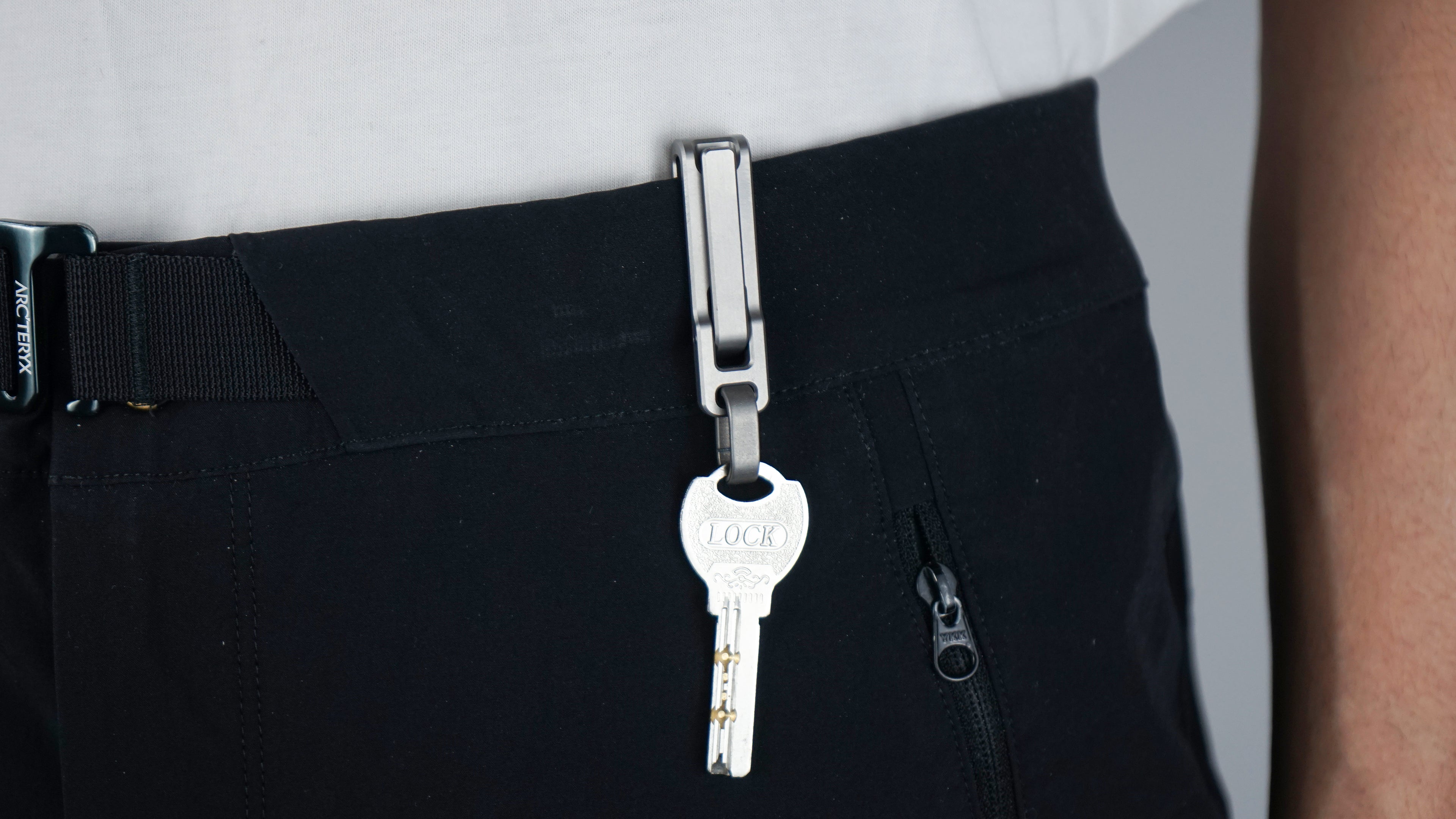 Bite Clip：A powerful clip keychain,Clamp everywhere