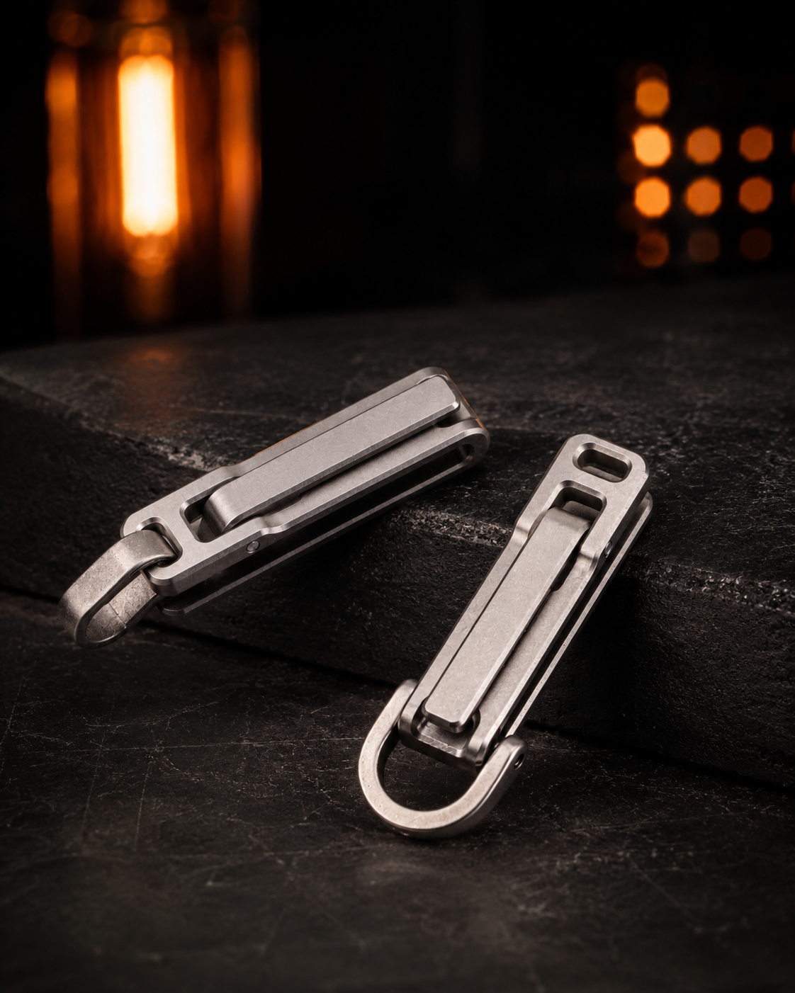 Titanium Bite Clip：A powerful clip keychain,Clamp everywhere