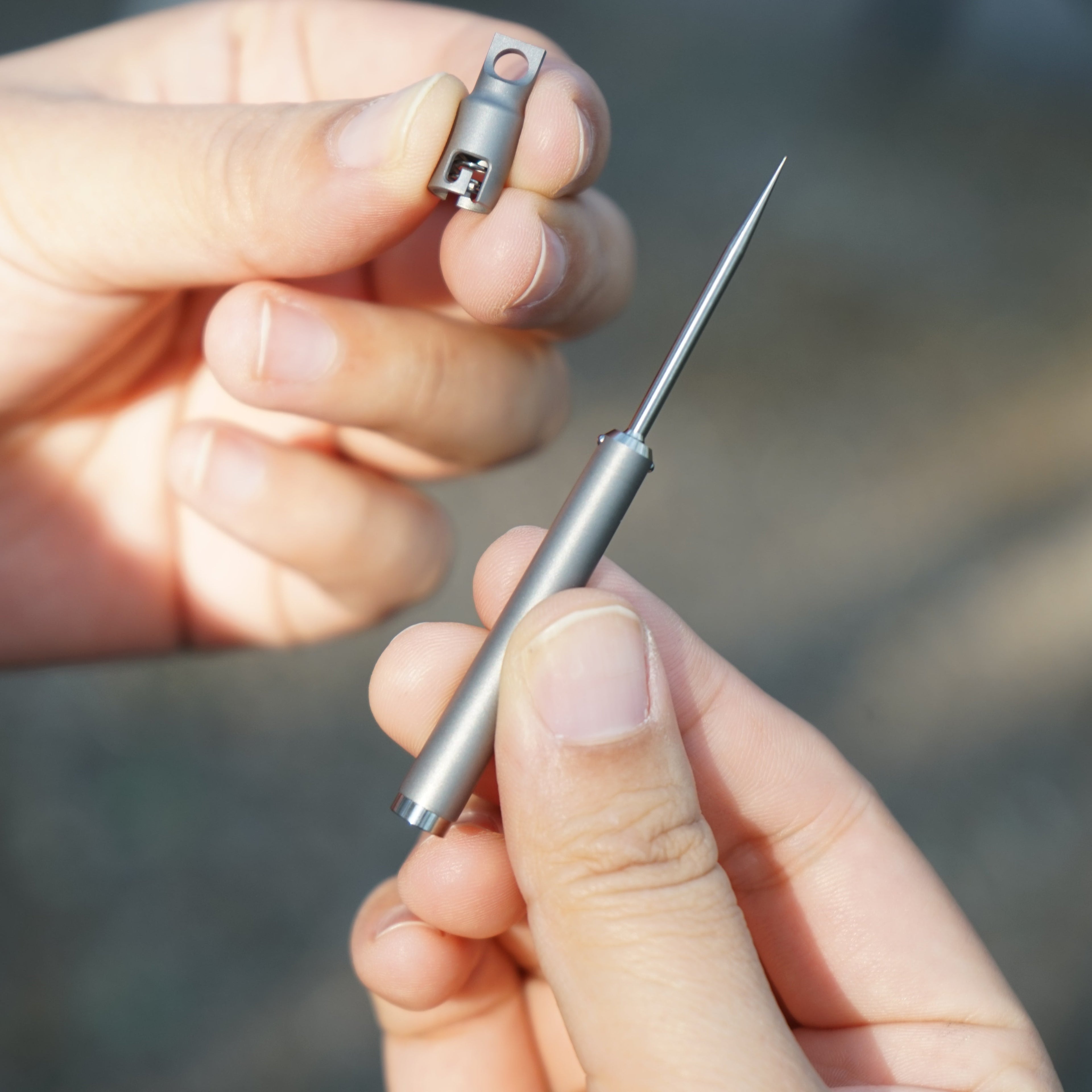 （Selling out soon）Gravity Pick Plus: Magic gadget on your keychain